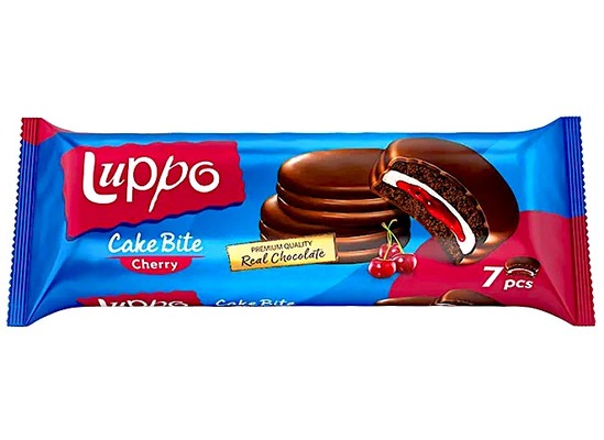 LUPPO CAKE CHERRY 182g jemné pečivo s kakaovou príchuťou plnené penovým želé a čerešňovou marmeládou, celomáčané v mliečnej čokoláde